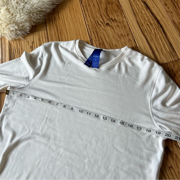 Kit and Ace V Neck Long Sleeve T-Shirt White Small - Picture 3 of 7